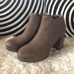 EILEEN FISHER Bird Dusk Tan Nubuck Ankle Boots